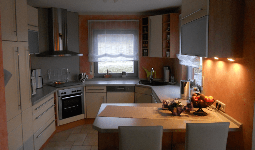 KITCHEN REMODELING